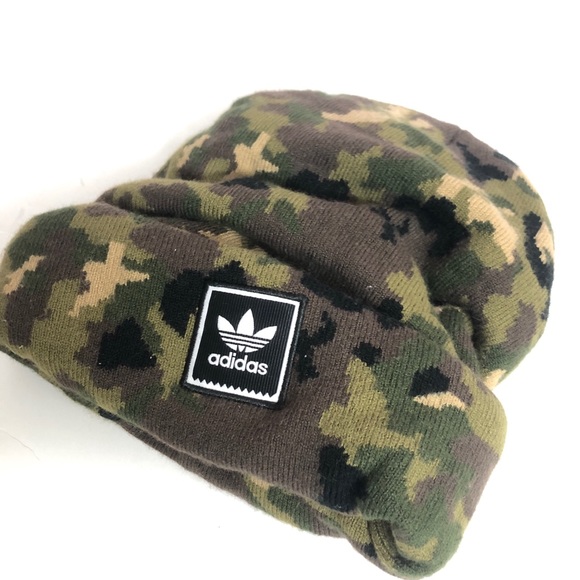 adidas camo beanie